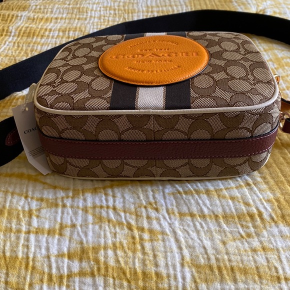 Coach Signature Jacquard Dempsey Crossbody Khaki Sunbeam - Picture 2 of 11